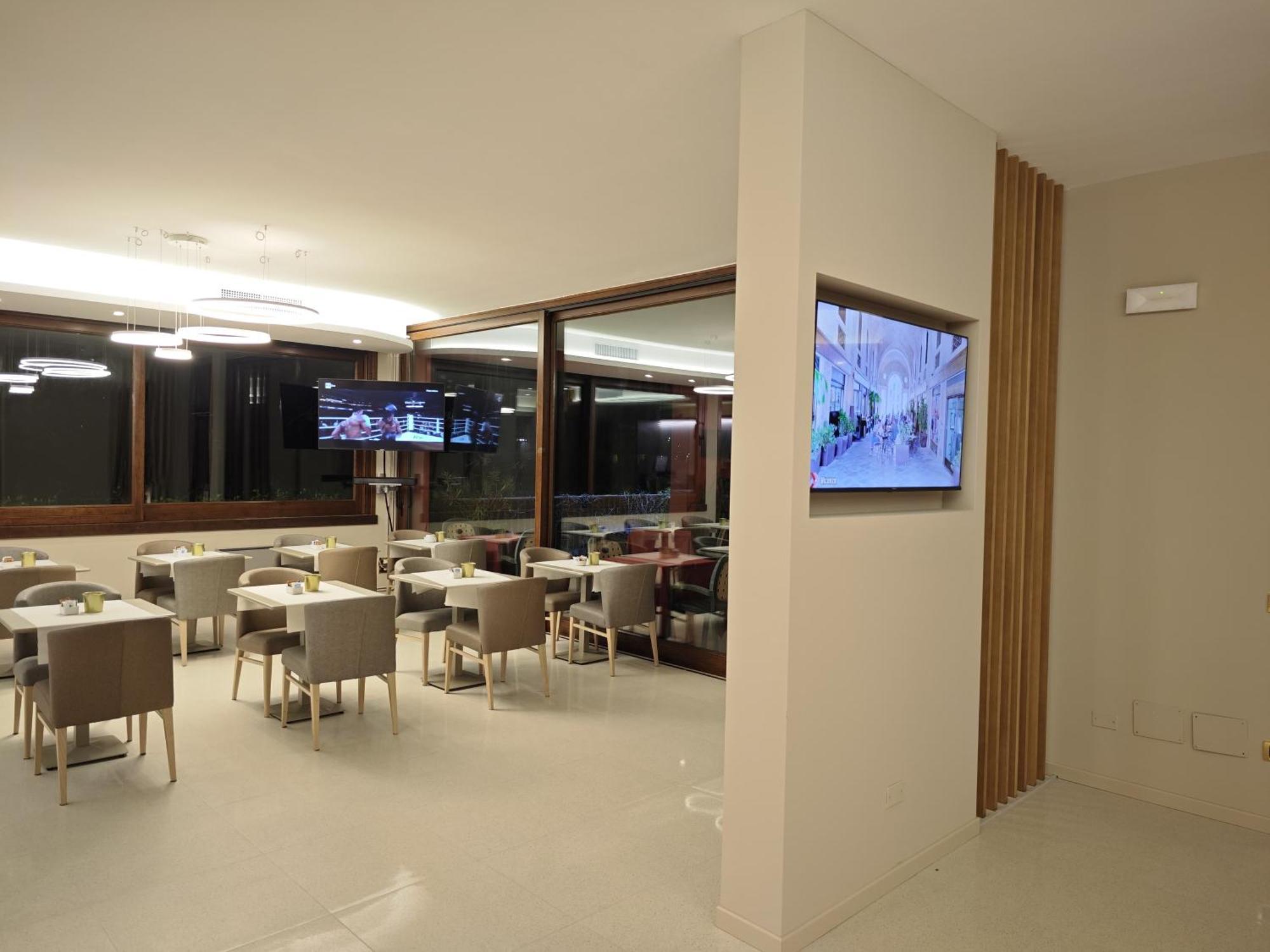 Albergo Grappolo D'Oro مونتيبلونا المظهر الخارجي الصورة